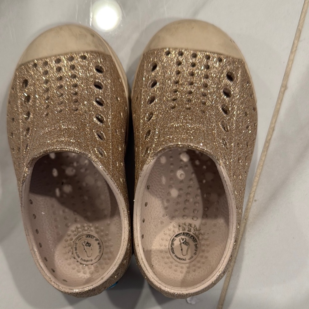 Native Kids Shoes in Gold Glitter